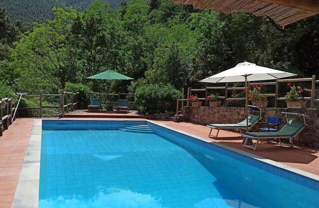 Casa/villa con piscina privata con acqua salata wifi A/C 7 Km da Lucca