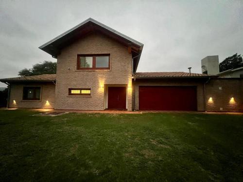 CASA VILLA LAGO AZUL CARLOS PAZ