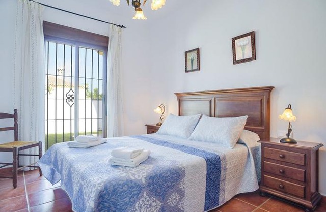 Casa Villanueva 4 - Sólo Familias