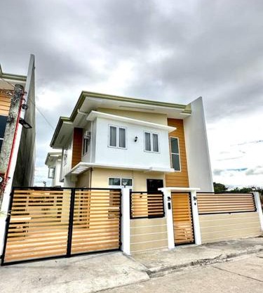 Casa VLOM Staycation