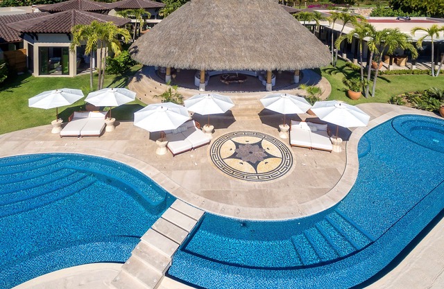 Casa Wirikuta: Private Oceanfront Paradise. Chef, Movie Theater, Gym, Surf Break
