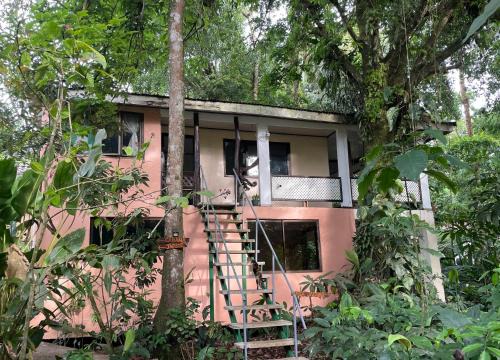 Casa y Cabaña Jaguar Tortuguero