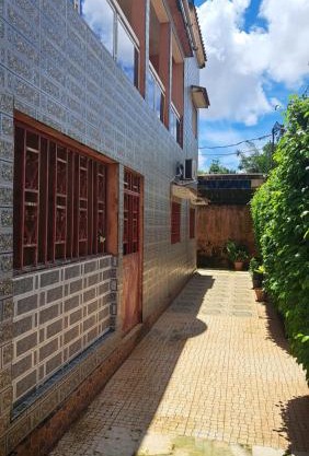 Casa Zauad low cost family house