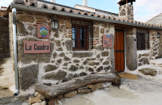 Casas Rurales Paredes, La Cuadra