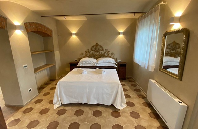 Cascina Bricco San Pietro, accommodation with room, living room/kitchen,Finnish sauna