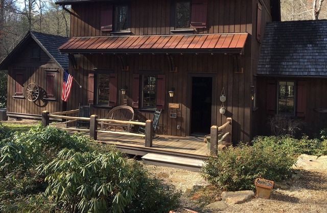 Cashiers - Lonesome Valley - Streamside Cottage nestled in 800 acre valley.