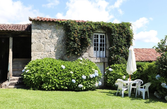 Casinha da Torre accommodation on a wine farm
