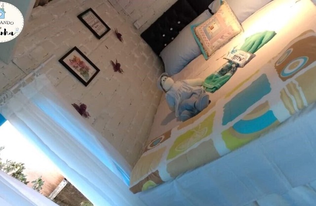 Casinha no Jardim, Quarto e Cozinha Completa- Área Central