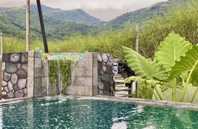 Casita Blanca Jala Jala - Relaxing Tiny Home and Farm Living