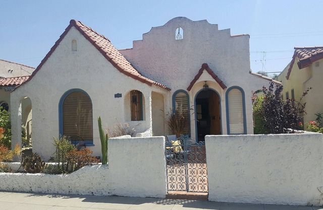 Casita de las Brisas - Steps to the beach, the bay and Second Street