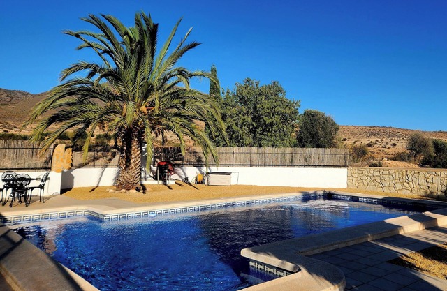 Casita-Max 5Guests-Pool-Patio-Bbq-Parking