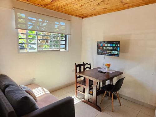 Casita pintoresca con entre piso