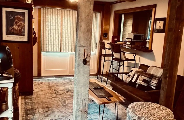 Casita Welcomes Guests, Year Round in Wilmington. Booking now for Next Winter!