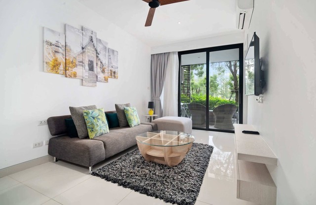 Cassia Residences 1BR A1 Lake side Ground Floor