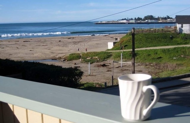 Castle Beach Retreat - Relax at the Best Beach in Santa Cruz!