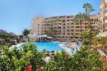 Castle Harbour 411 in Arona