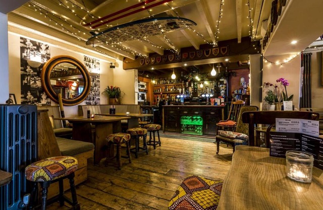 Castle Inn - Yellow Room - Manorbier