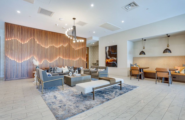 Castle Rock Condo - Walk to Dining & Shopping!