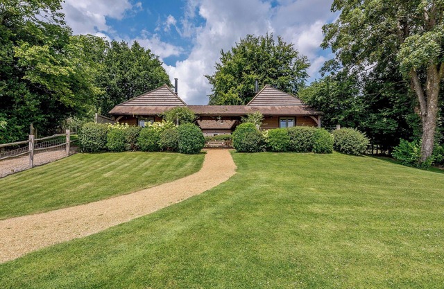 Castlemans Stables West