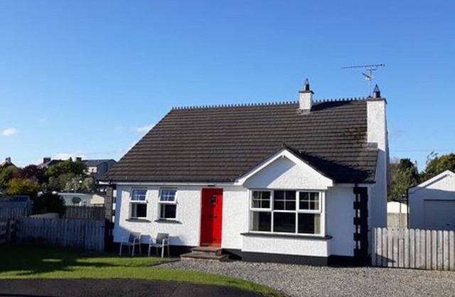 Castleshaw Holiday Home