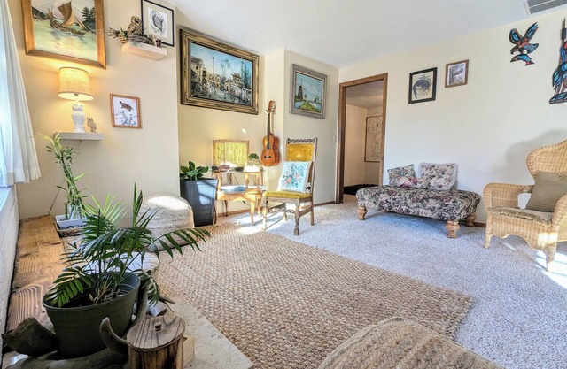 Cat friendly, wheelchair friendly, nature friendly