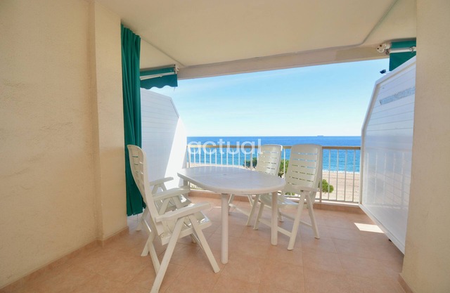 Catalunya C-3 Apartment first sea line
