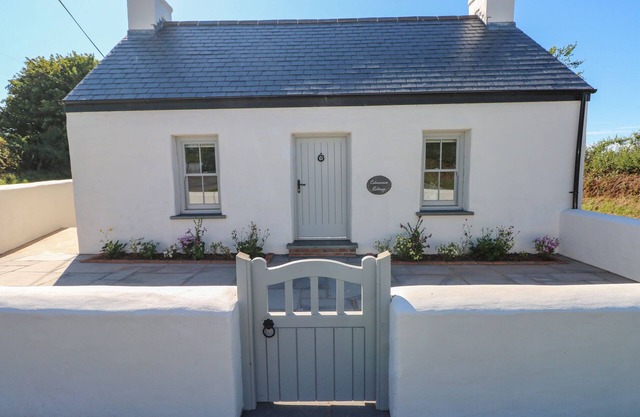 CATAMOUSE, family friendly, luxury holiday cottage in Milford Haven