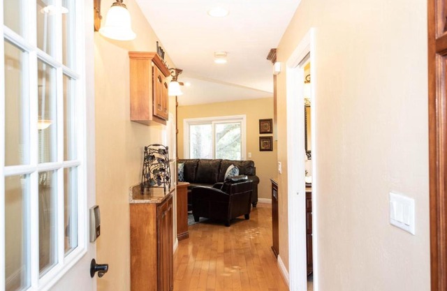 Catch Me a Cab-Active Winery House