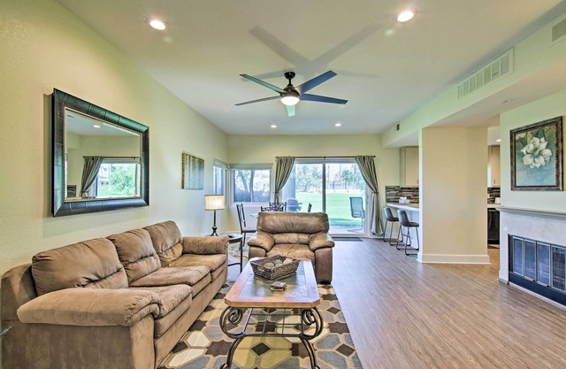 Cathedral City Condo on Golf Course w/Patio!