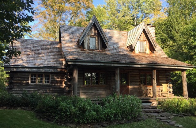 Catskill Cabin near Cooperstown Baseball All Star Village in Oneonta