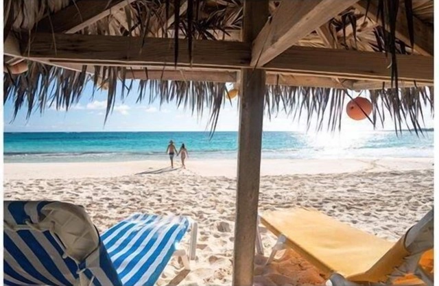 Cayo Loco Pink Sand Beachfront House for 2 Villa 1