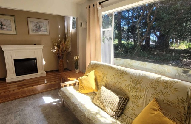Cedar Cottage 2 Bedroom Near Lund