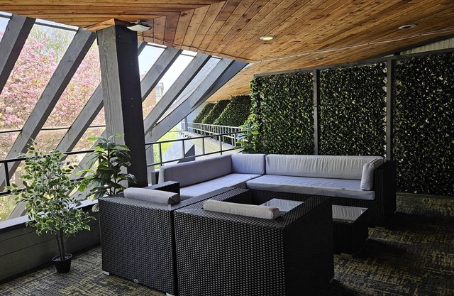 Cedars Inn Hotel & Convention Center