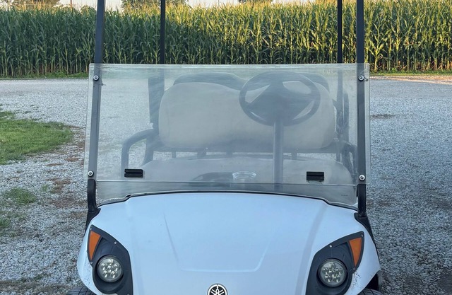 CEDARSTONE RANCH 3-bedroom house with Golf Cart. Ride and enjoy Country Living.