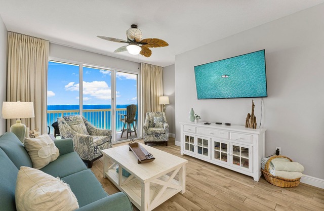 CELADON BEACH ~ GULF FRONT Bedroom! ~ Free Beach Service! ~2 Bedrooms w/Bunk Room & 2 Baths