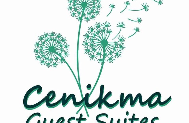 Cenikma Guest Suites - Family Room 1