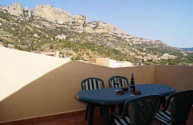 Centennial house completely renovated with views of the Montsant