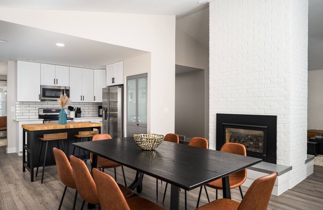 Centennial,NEW AC,Great Family&Group, 2EnsuiteBR, FastWiFi, Arcade,Games,FirePit