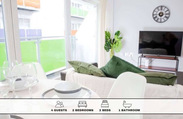 Central 2 Bed Flat for Professional and Relocators