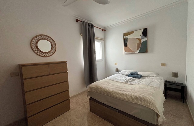 Central apartment 3 minutes walk to beach promenade, restaurants, cafés