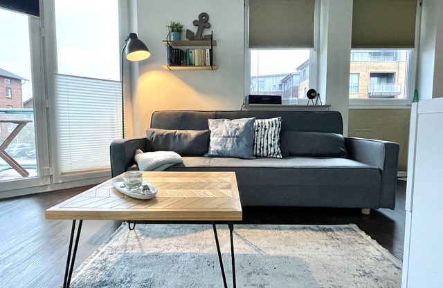 central apartment at Husum harbor with balcony