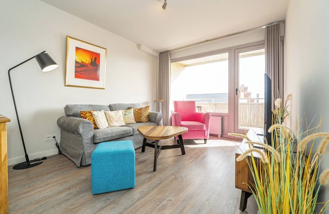 Central apartment for 2 persons with balcony - only 250 meters to the beach!