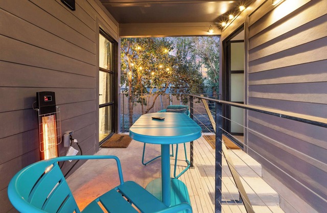Central Austin Nest - Private Studio