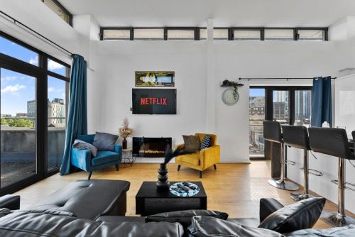 Central Cardiff Penthouse - Private Rooftop