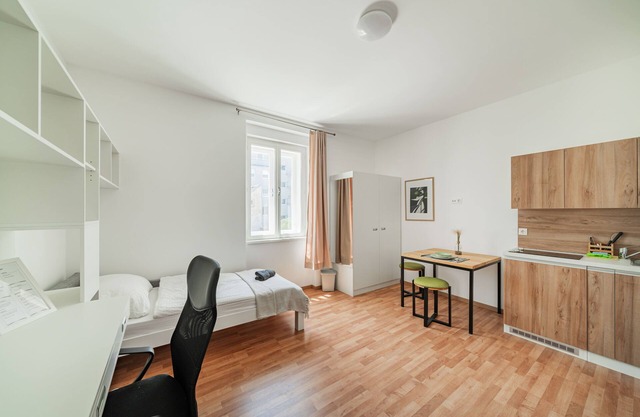 Central City Suite - 01
