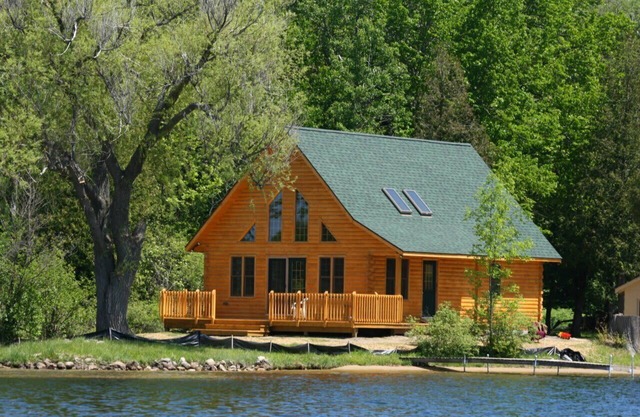 CENTRAL LAKE CABANAS #6