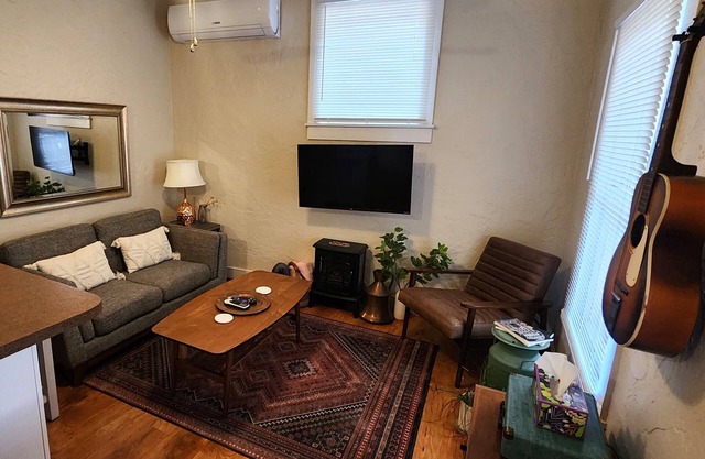 Central Location and Spectacular Views - Unit 2!