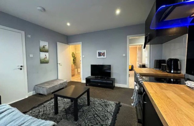 Central Location*Long Stay Discounts