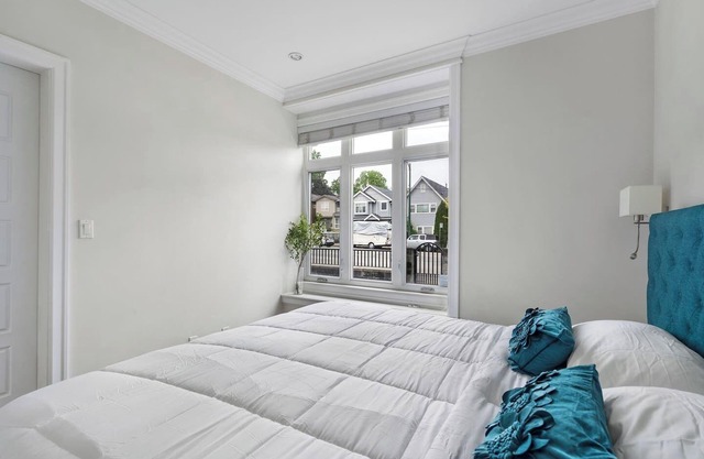 Central Main Street Home Minutes from QE Park
