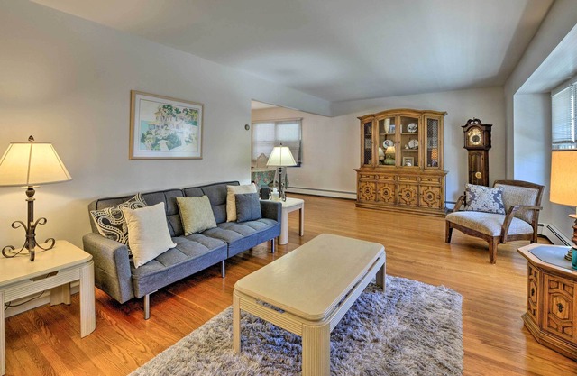Central Margate City House - Walk to Beach!